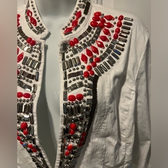 CHICO'S White Jean Studded Jacket NWT- SIZE 1/M - Picture 5 of 8